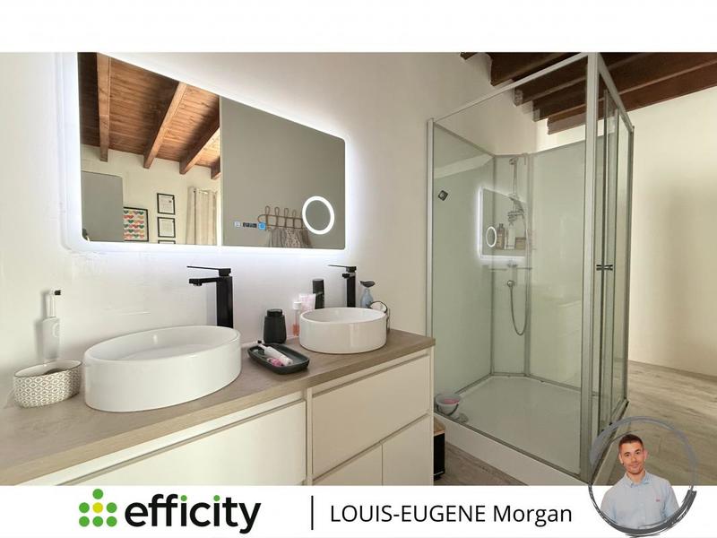 Demeure - 175 m² - 6 pièces