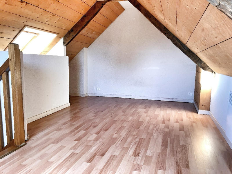 Immeuble - 7 pièces