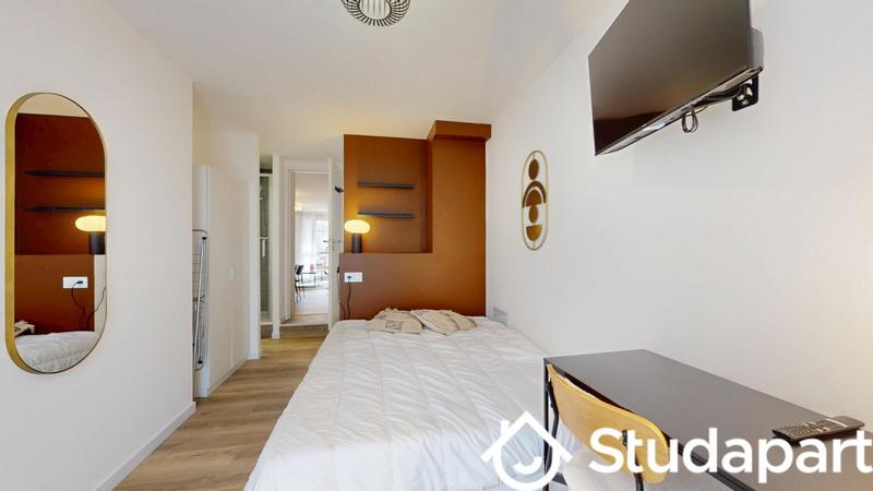 Chambre - 78 m² - 1 pièce