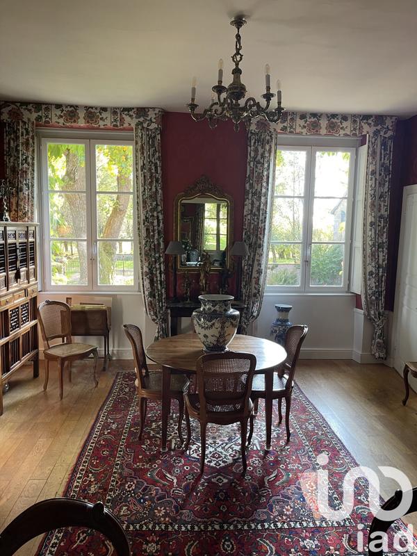 Château - 295 m² - 10 pièces