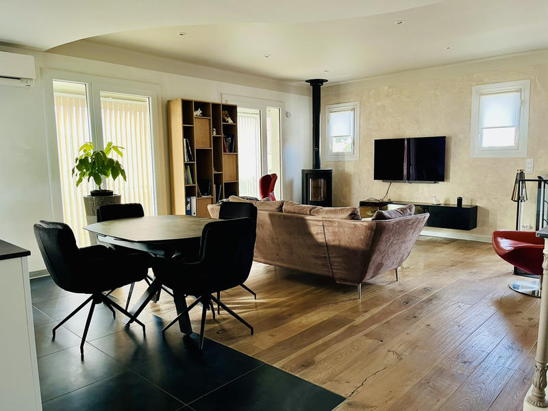 Appartement - 83 m² - 3 pièces