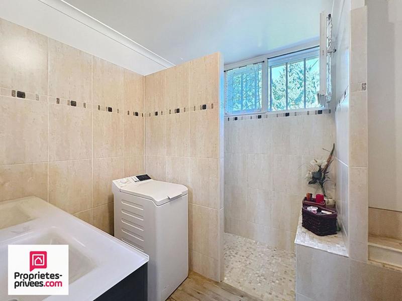 Villa - 200 m² - 6 pièces