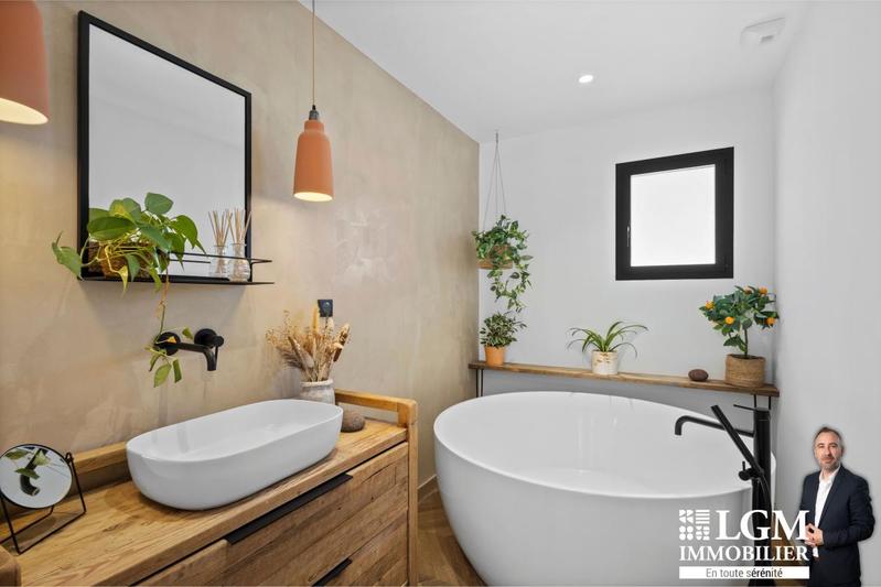 Maison - 182 m² - 5 pièces