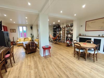 Maison - 150 m² - 6 pièces