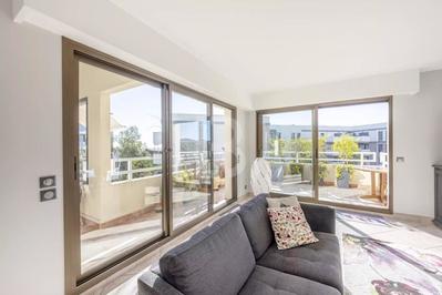 Appartement - 102 m² - 4 pièces