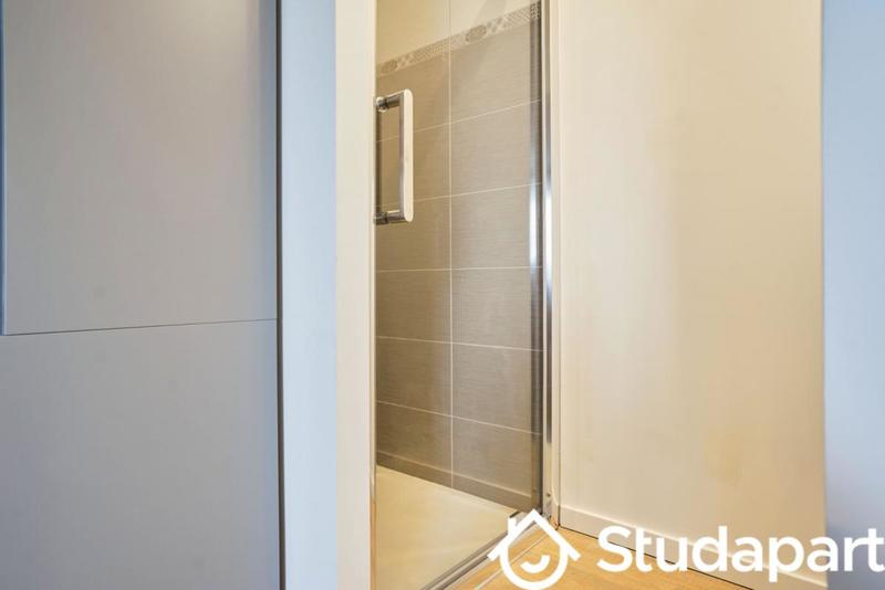 Chambre - 15 m² - 1 pièce