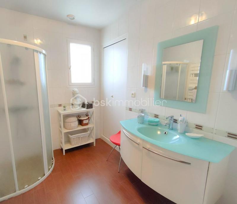 Propriété - 167 m² - 7 pièces