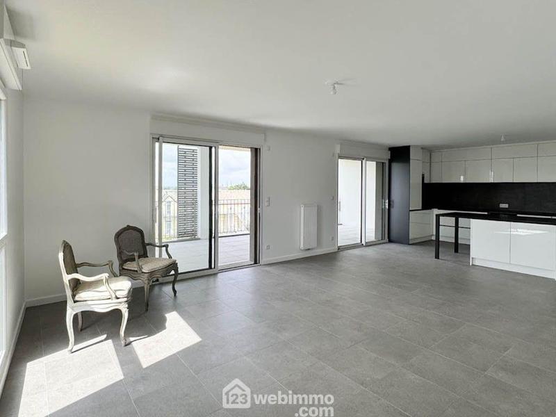 Appartement - 103 m² - 4 pièces