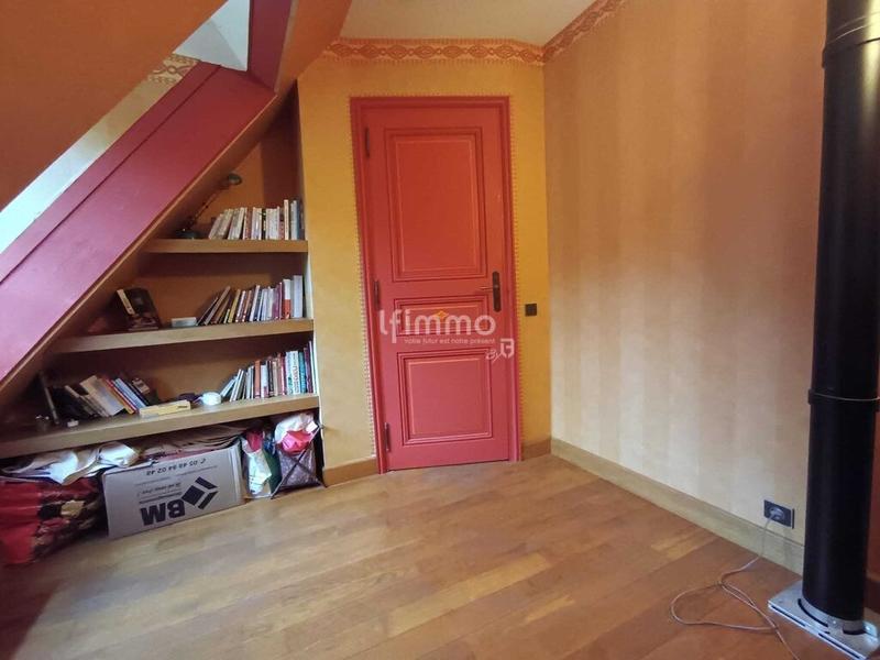 Maison - 140 m² - 7 pièces