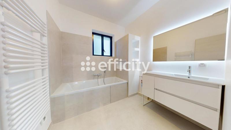 Pavillon - 174 m² - 6 pièces