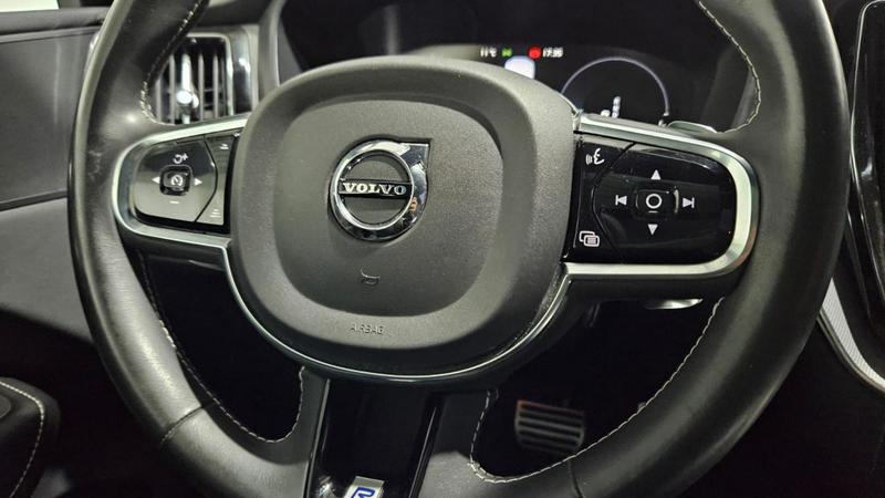 Volvo Xc60 T8 Twin Engine 303ch + 87ch Geartronic 8 R-Design