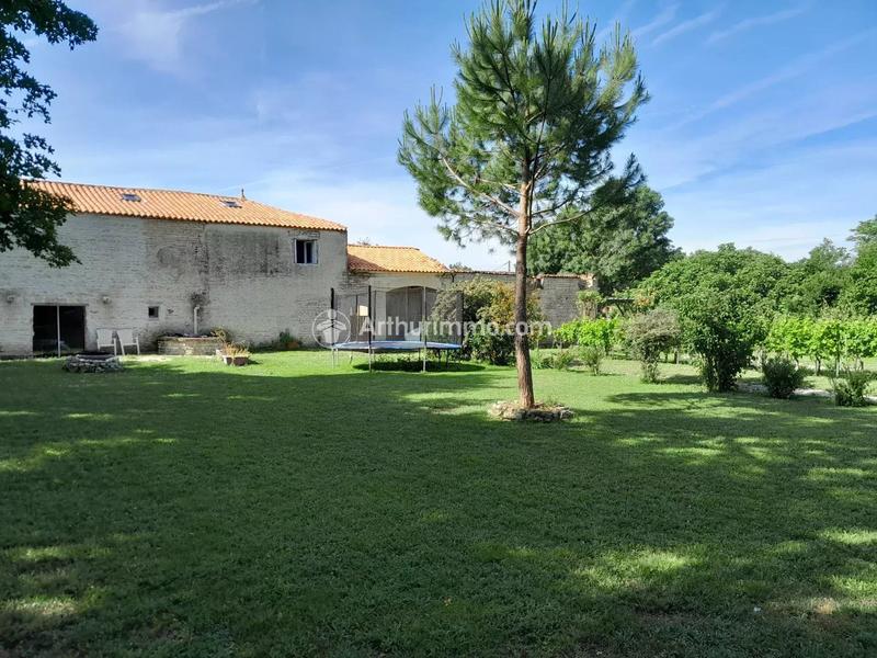Maison - 183 m² - 8 pièces