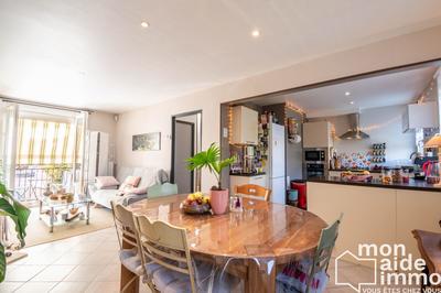 Maison - 76 m² - 4 pièces