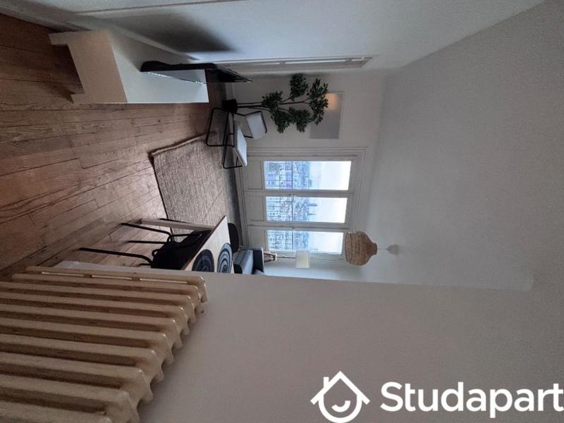 Chambre - 11 m² - 1 pièce