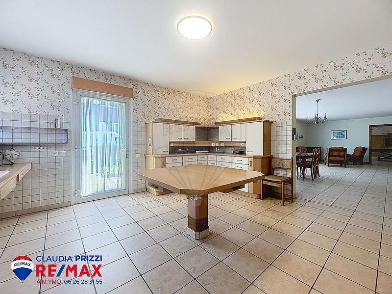 Maison - 181 m² - 4 pièces