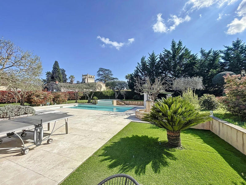 Villa - 240 m² - 7 pièces