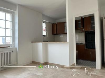 Maison - 180 m² - 10 pièces