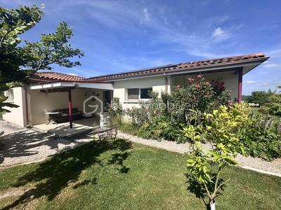 Propriété - 136 m² - 7 pièces