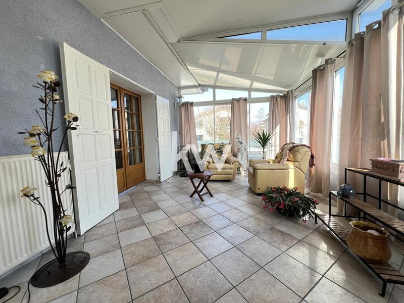 Maison de maîtres - 355 m² - 9 pièces