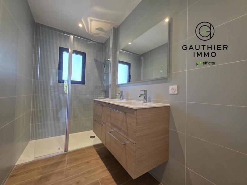 Maison - 105 m² - 4 pièces