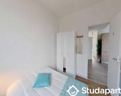 Chambre - 65 m² - 1 pièce