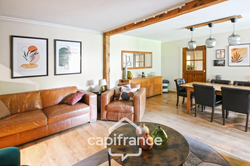 Maison - 254 m² - 8 pièces