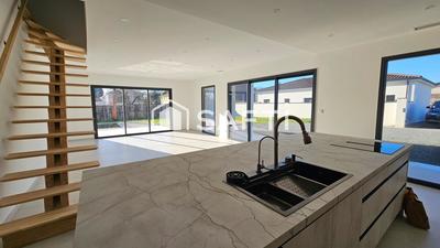 Maison - 145 m² - 5 pièces