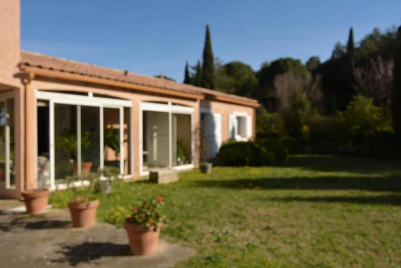 Propriété - 269 m² - 11 pièces