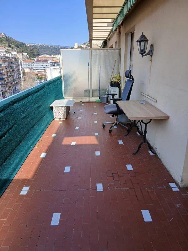 Appartement - 1 m² - 1 pièce