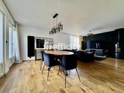 Maison - 160 m² - 6 pièces