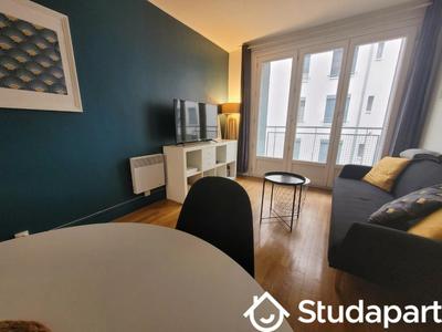 Chambre - 9 m² - 1 pièce