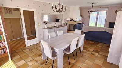 Maison - 170 m² - 9 pièces