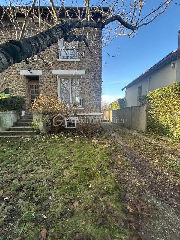 Maison - 86 m² - 4 pièces