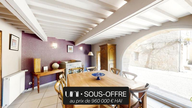 Maison - 305 m² - 11 pièces