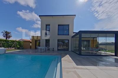 Maison contemporaine - 121 m² - 5 pièces