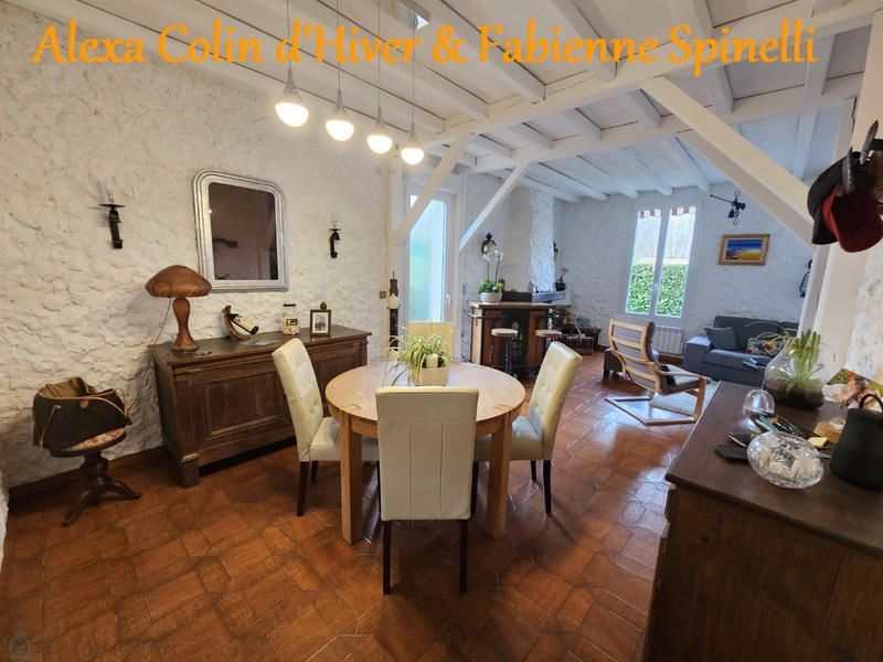 Maison - 90 m² - 5 pièces