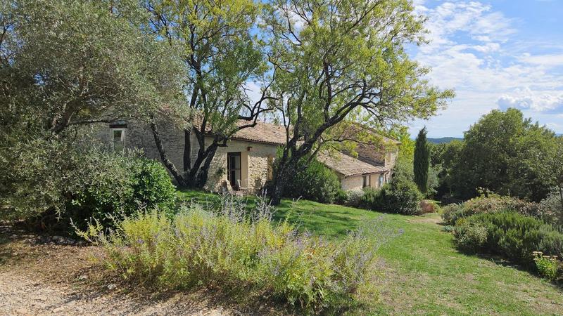 Propriété - 335 m² - 10 pièces