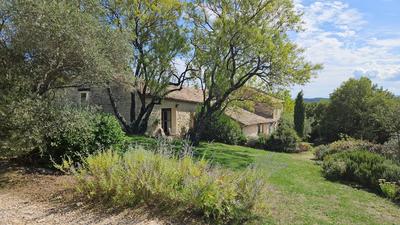 Propriété - 335 m² - 10 pièces