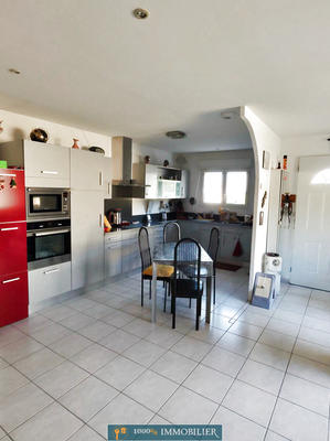 Maison - 97 m² - 4 pièces