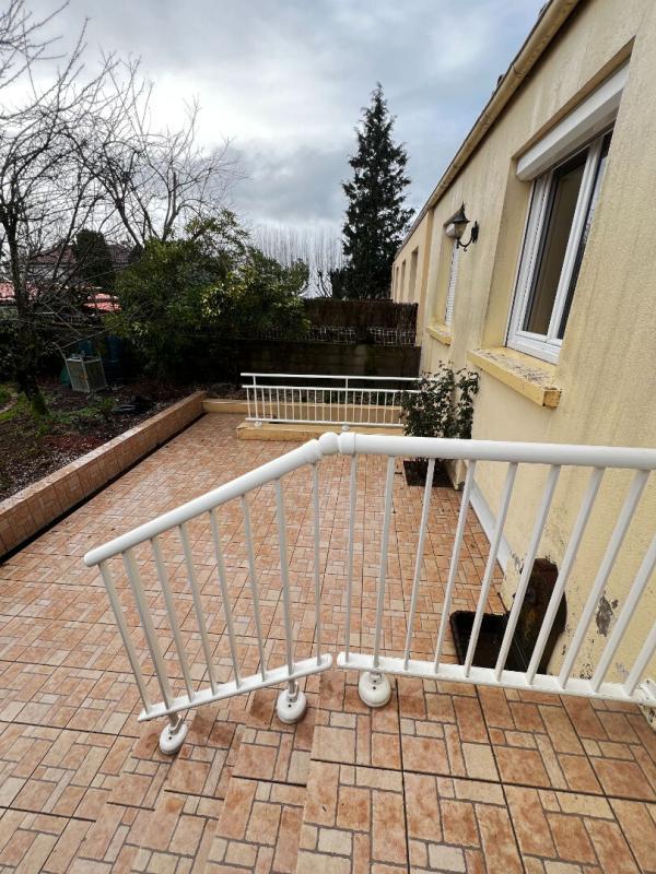 Maison - 92 m² - 6 pièces