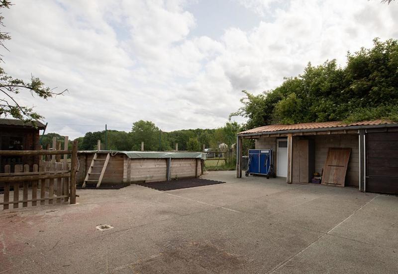 Maison - 245 m² - 7 pièces