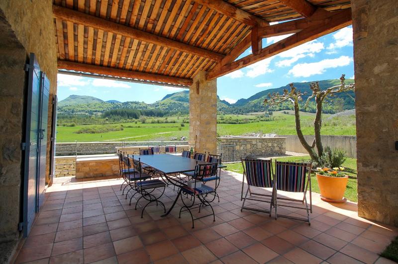 Mas - 222 m² - 6 pièces