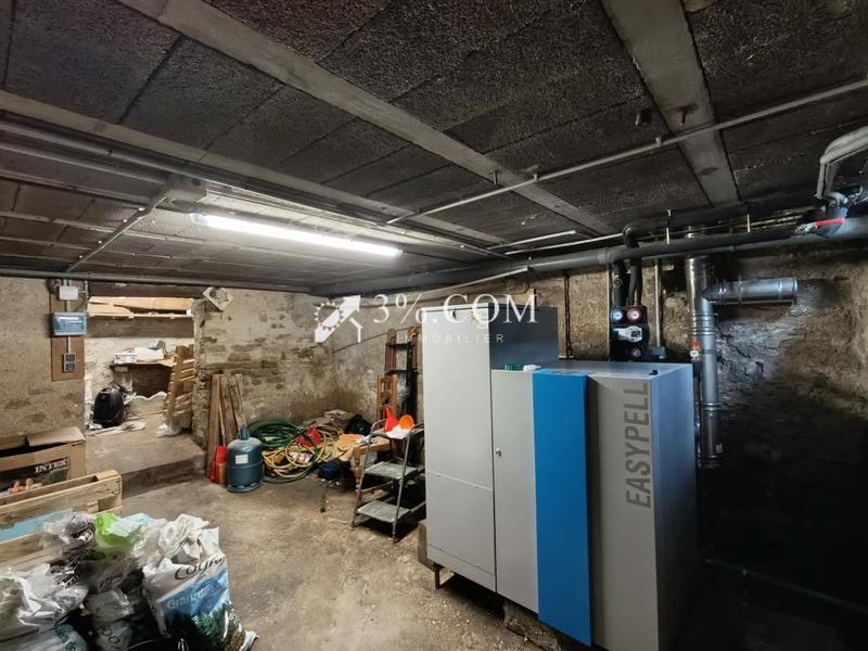 Maison de village - 130 m² - 9 pièces