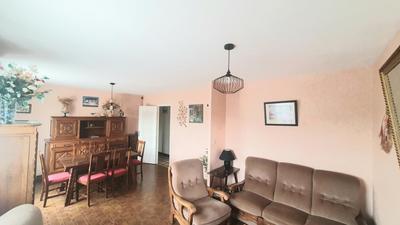 Maison - 94 m² - 5 pièces