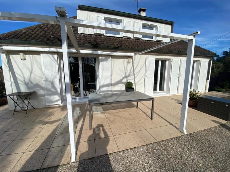 Maison - 161 m² - 5 pièces