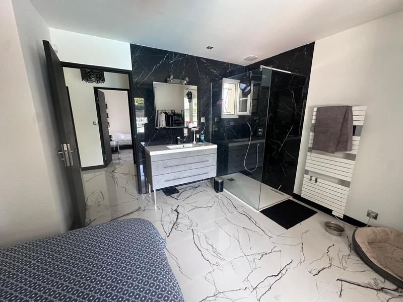 Villa - 175 m² - 6 pièces