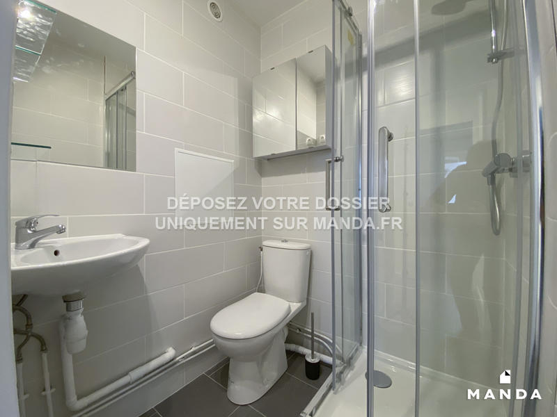 Chambre - 14 m² - 6 pièces