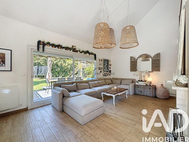 Maison - 170 m² - 8 pièces