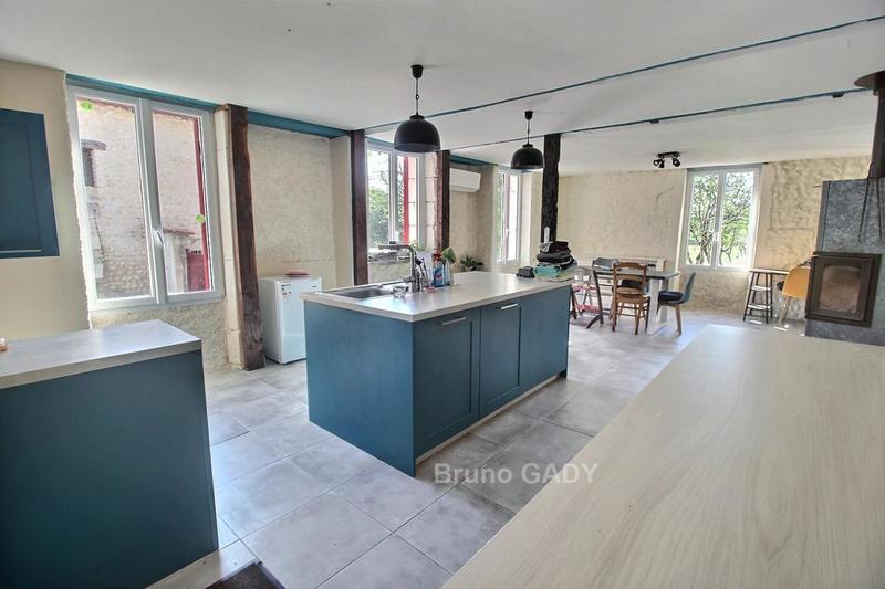 Maison - 160 m² - 7 pièces