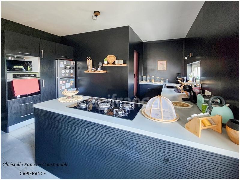 Appartement - 90 m² - 3 pièces